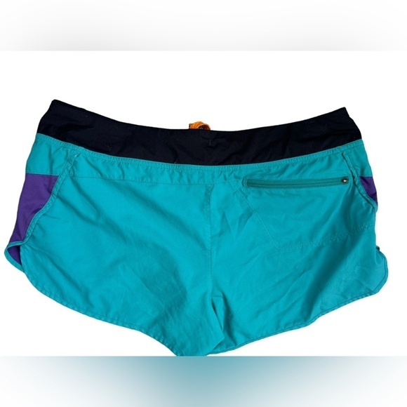 PATAGONIA W's Strider Shorts - 3" - Picture 3 of 3